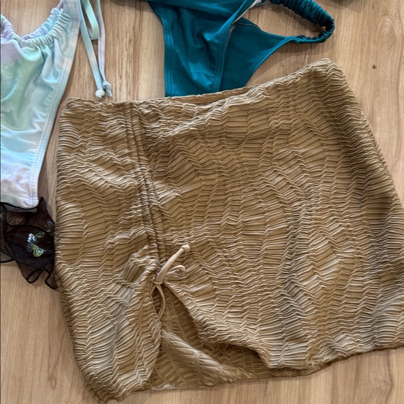 Colorful Swimwear Collection bundle - Picture 10 of 12